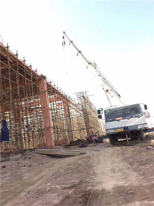 海门市吊车作业的安全注意事项有哪些？