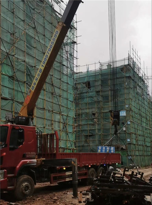 海门市“慢工细活”—— 吊车的 “微动控制” 技术